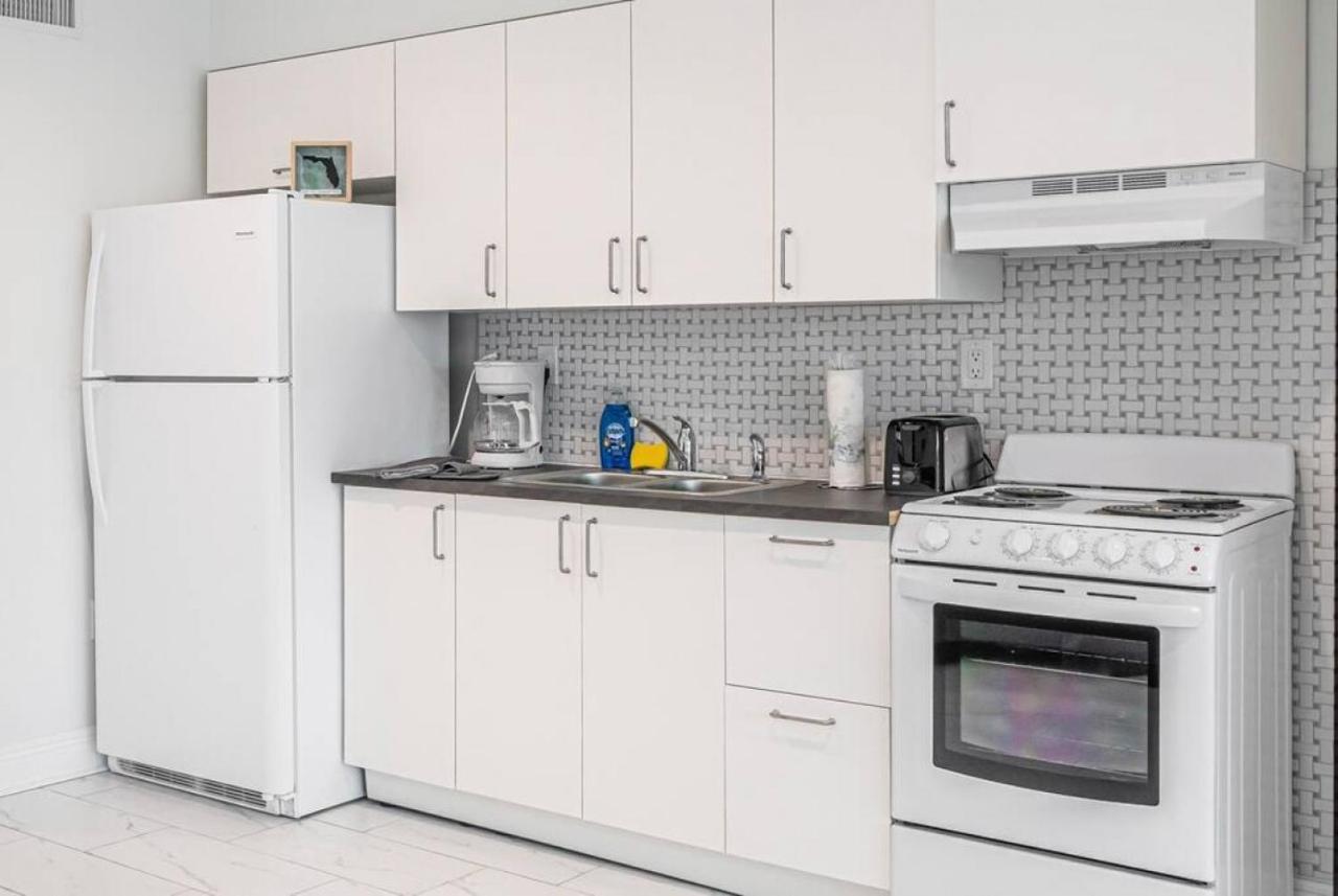 Сasa de vacaciones The Purple Pelican Beachfront With Ocean Balcony Unit 1 Fort Lauderdale