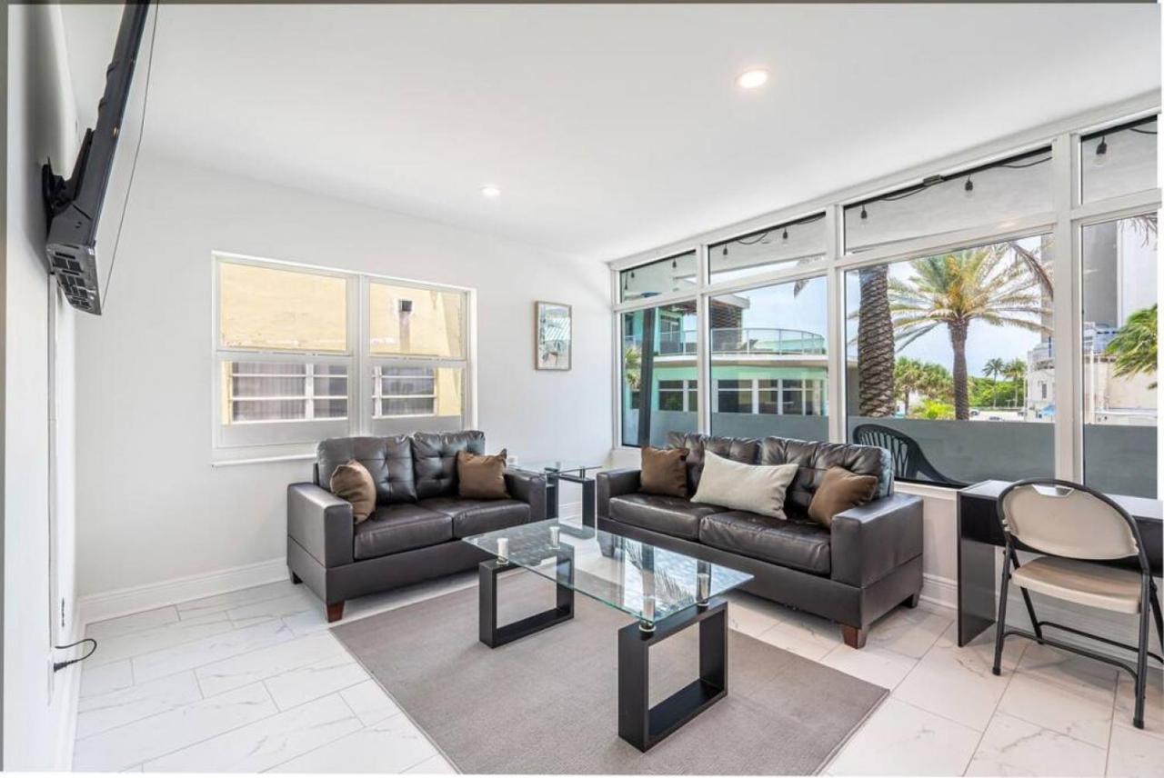 Ferienhaus The Purple Pelican Beachfront With Ocean Balcony Unit 1 Fort Lauderdale